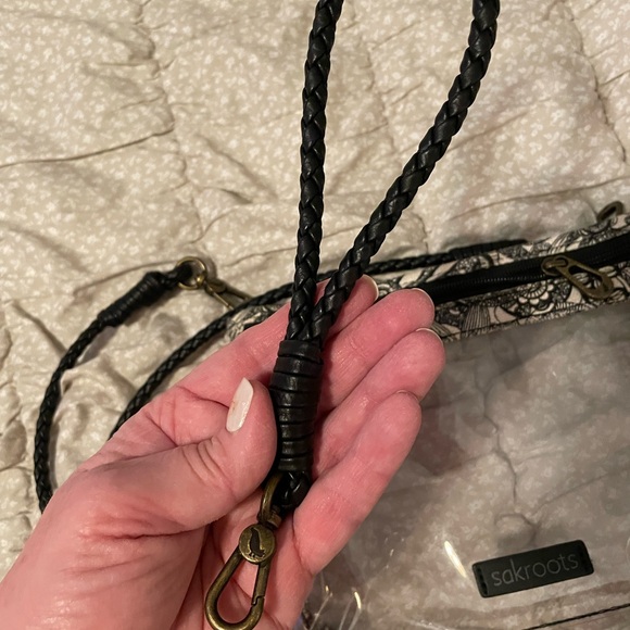 Sakroots Clear Crossbody Bag and Wristlet - Picture 3 of 6